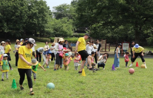 プリスクール　運動会　キックボール